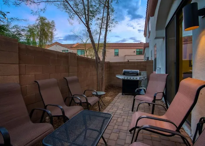 Dom wakacyjny Private Patio & Grill 10 Minutes To Old Town Scottsdale